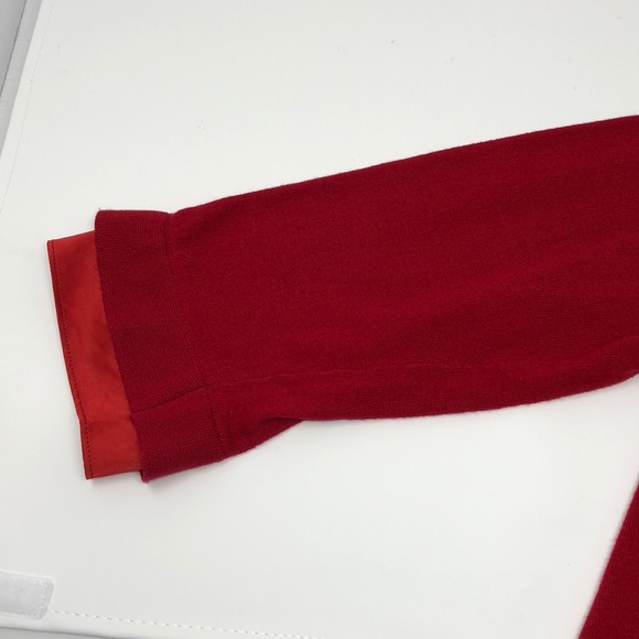 Chico’s Size 3 Red Knit Blouse with Red Satin Trim - Picture 4 of 7